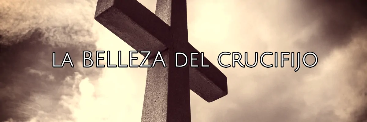 la belleza de una cruz colgante